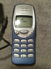 Nokia 3210 modrá retro mobilní telefon