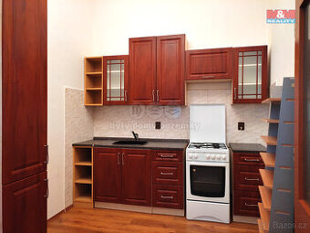 Pronájem bytu 1+1, 47 m², Slaný, ul. Komenského náměstí