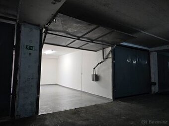 Pronájem garáže na Evropské ul. (kousek od letiště) - 18m2 - 1
