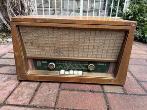 Funkční rádio Tesla 1018A