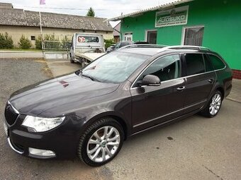 SUPERB COMBI II Elegance 2,0 TDI 125kW + DSG + SERVISKA