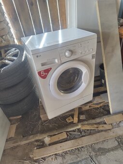 Pračka LG 45 hloubka přímý motor