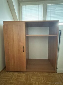 Menší skříň - 1