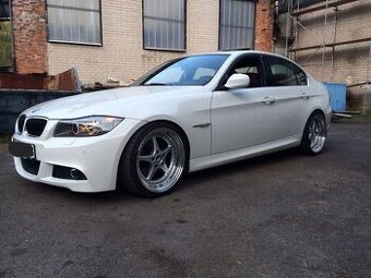 BMW 330i E90 Sedan 190 kW/M-paket/