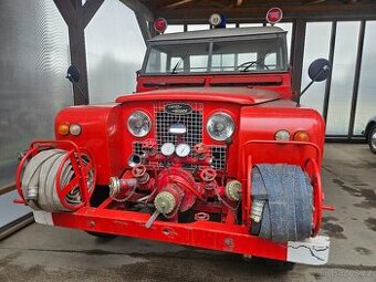 Land Rover 109 long požiarny special
