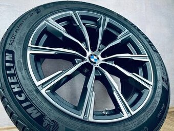 TOP zimní kola R20 BMW X5 G05 style 740M