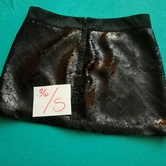 Sukně černá dívčí s flitry, vel.S, NOVÁ