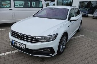 VW Passat, R-Line Velká NAVI CAM KESSY 70t PC1,23mil