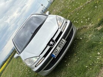 Peugeot 807 na opravu - 1