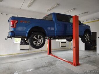 Dvousloupový hydraulický zvedák, zdviž BOR4200 4200 kg ,2025