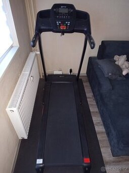 Běžecký pás Master F11