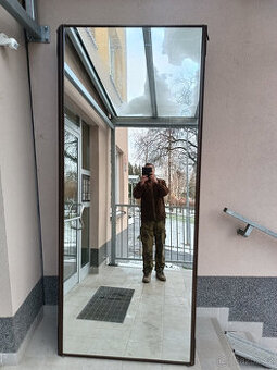 Zrcadlo/zrcadlové dveře