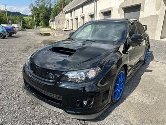 Subaru Impreza 2.5 WRX STI sedan