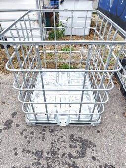 Klece na dřevo atd,Praha 5