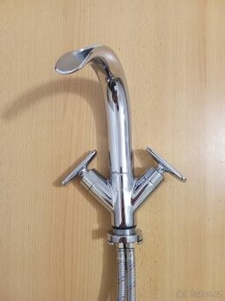 LAUFEN umyvadlová kohoutková baterie