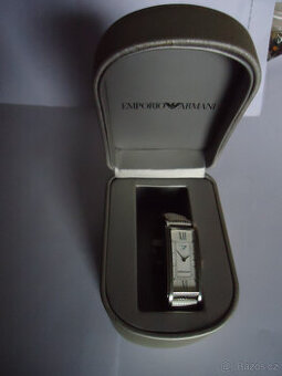 Hodinky Armani