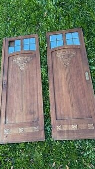 Starožitné dřevěné dveře