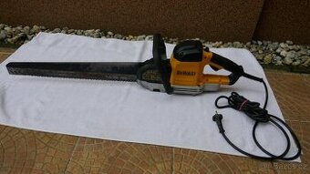 DEWALT Pila Alligator 1700 W - DWE398qs