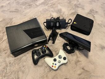 XBOX 360 + KINECT + 2 ovladače - 1