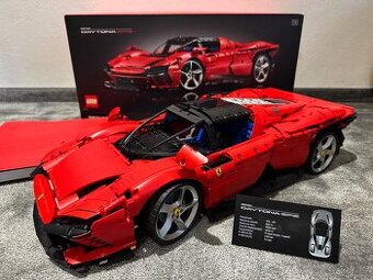 LEGO Technic: Ferrari Daytona SP3 42143
