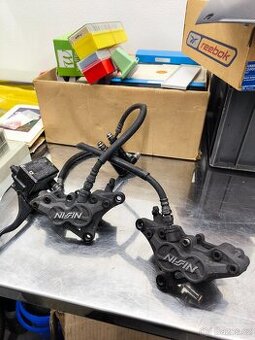 Suzuki GSXR 750 1100 brzdy