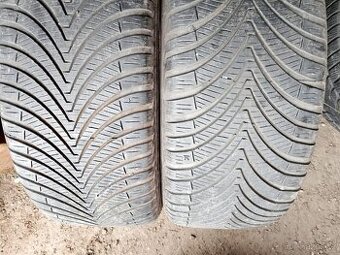 225/45/18 95w Kumho - celoroční pneu 2ks