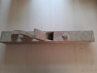 Velké staré truhlářské hoblíky