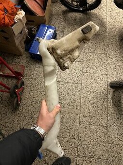 Nádoba na ostřikovače škoda fabia I