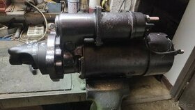 Startér pásové rypadlo CATTERPILLAR 324D