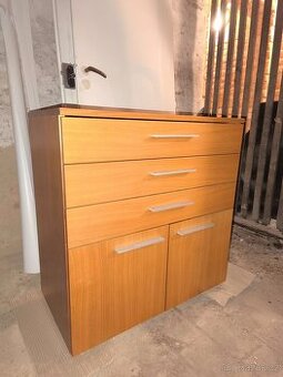 Komoda / skříňka / botník