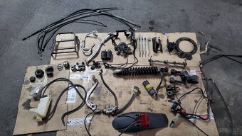 Kawasaki KMX 125 Náhradní díly