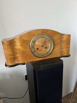 Staré stolní hodiny