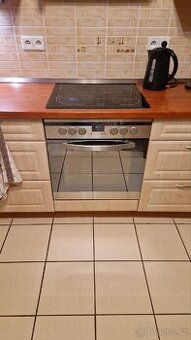 Sklokeramická varná deska a troubou Amica HKP86525