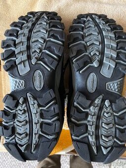 Sportovní dětské boty r. 37