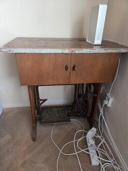 Šicí stroj Minerva