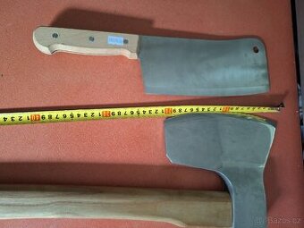 Reznicka sekera 2500.kč sekáčky dohodou