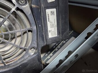 Subwoofer audi avant 8E9035382C