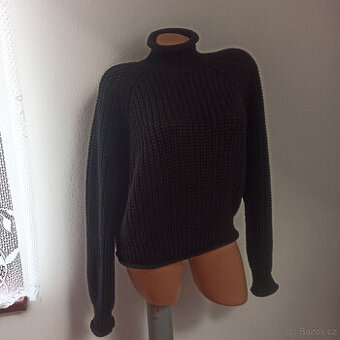 dámský pletený svetr vel. S  TOP STAV