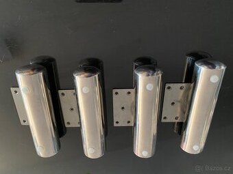 Nábytkové kování - nožičky k pohovce