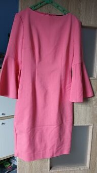 Dámské šaty. Značka Mohito