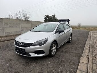OPEL ASTRA SPORTS TOURER 1.2 96KW R.2022 MAX. VYBAVA