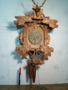 Schwarzwald staré vyřezávané kukačky hodiny švarcvaldky