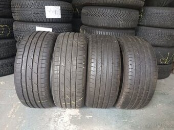 2xletní pneu 205/45/17.