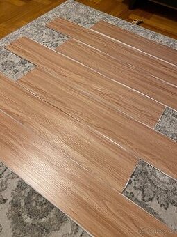Samolepicí vinyl 5,5 m²) - 1