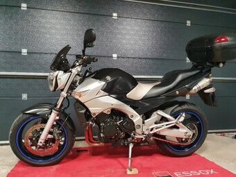 SUZUKI GSR 600 - TOP STAV