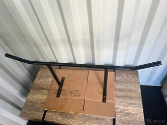 Prodám stropní kovovou hrazdu 110x43cm