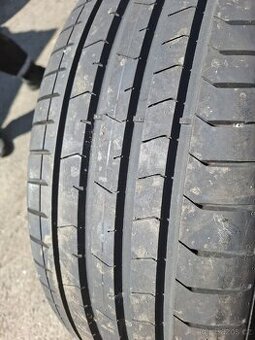 Pneu PIRELLI 245/45 R20