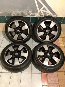 Alu kola Škoda R17 5X112 LETNÍ PNEU 225/50 R17 PROTEUS