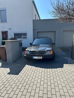 Mercedes-Benz w124 230E
