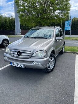 Mercedes ML270 Final Edition. Automat